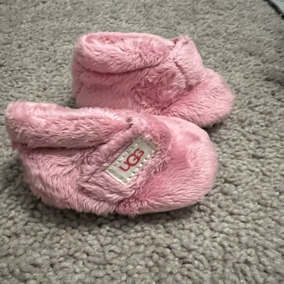 SOLD- Fuzzy ugh slippers for baby - Picture 2 of 2